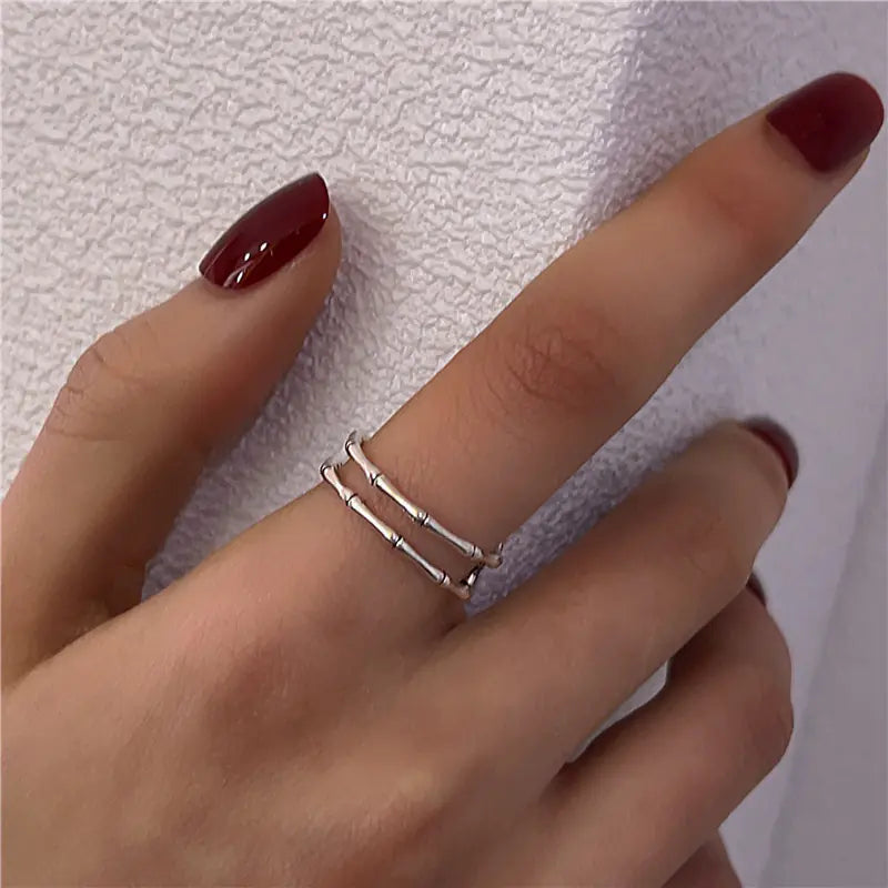 Simple Vintage Women's Fashion Ring